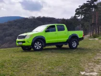 Vând Toyota Hilux