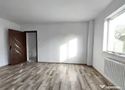 3 camere, 48 mp, etaj 2, renovat, Aleea Tineretului 