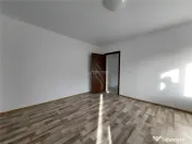 3 camere, 48 mp, etaj 2, renovat, Aleea Tineretului 