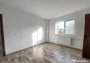 3 camere, 48 mp, etaj 2, renovat, Aleea Tineretului 