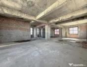 Imobil 2S+P+ 3 Etaje I spatiu comercial I investitie - St... 