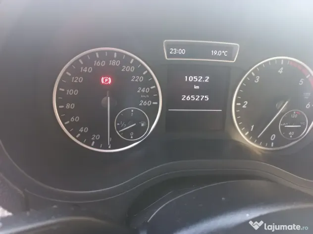 Vand Mercedes b180 cdi