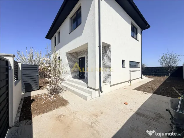 Vila individuala || 4 camere || teren 320 mp