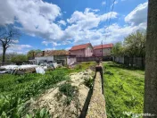 Teren cu o casă demolabilă în satul Poșta la 15 minut... 