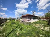 Teren cu o casă demolabilă în satul Poșta la 15 minut... 
