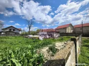 Teren cu o casă demolabilă în satul Poșta la 15 minut... 