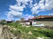 Teren cu o casă demolabilă în satul Poșta la 15 minut... 