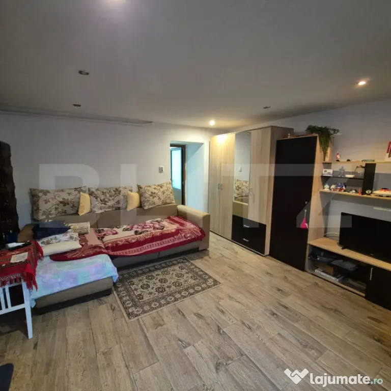 Apartament 2 camere, 62 mp, ideal locuit sau cabinet, zona B