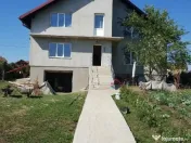 Casa / Vila ( D+P+E+M ) - Zona Scheia - Intrare 