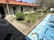 Casă spațioasă, complet mobilată, cu piscină si panouri 