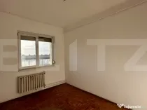 Apartament central, 3 camere, într-un bloc izolat termic