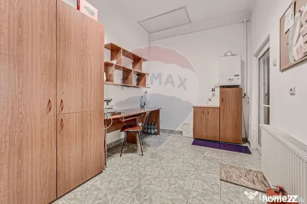 Cabinet stomatologic funcțional de închiriat zona Intim...
