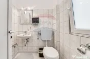 Cabinet stomatologic funcțional de închiriat zona Intim...