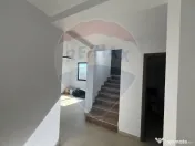 Casă / Vilă 5 camere în zona Nord 