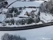 Pensiune, 2 corpuri, ciubar, restaurant si microferma, 600 m 