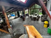 Pensiune, 2 corpuri, ciubar, restaurant si microferma, 600 m 