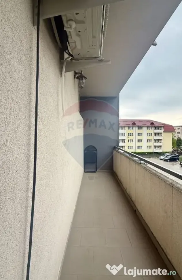 Apartament modern cu parcare subterană, bloc nou