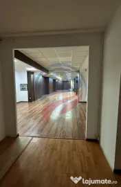 Spațiu comercial de închiriat – Ultracentral, Craiova... 