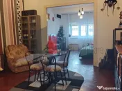 Apartament cu 3 camere de vanzare-Piata Victoriei 