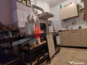 Apartament cu 3 camere de vanzare-Piata Victoriei 