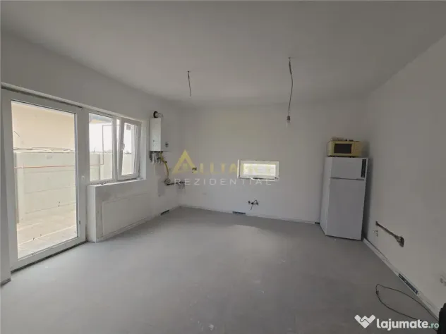 Casa parter- pod mansardat- 360mp teren- placa de beton