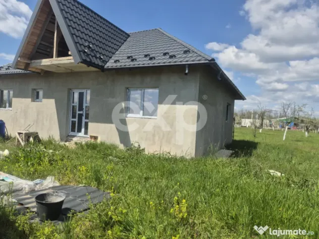 Vanzare casa in Albota Arges 3 camere constructie 2024