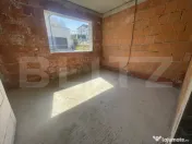 Apartament cu 3 camere, dispus pe două niveluri, cu gradina 