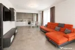 Apartament 3 camere, 2 bai, parcare proprie, cartier