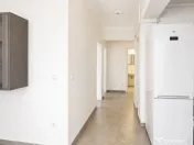 Apartament 3 camere, 2 bai, parcare proprie, cartier 