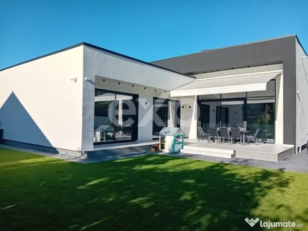 De vanzare vila lux mobilata si utilata zona premium Corbean