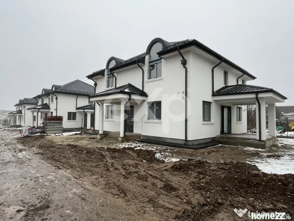 De vanzare vila individuala 6 camere finisaje premium zona L
