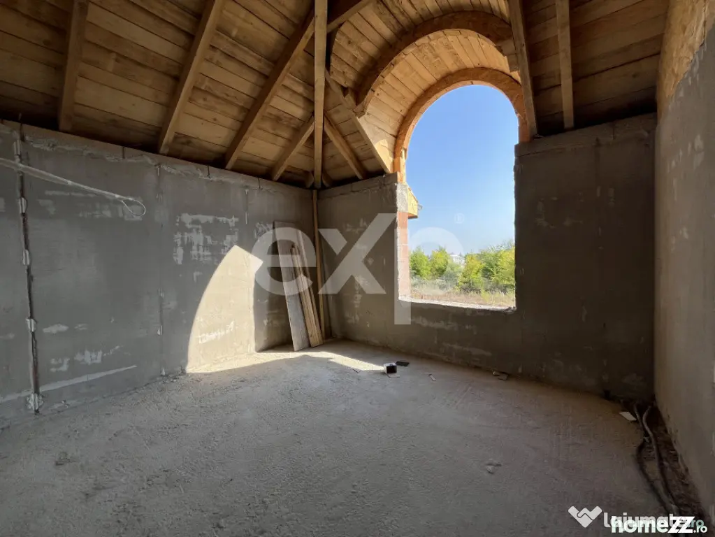 De vanzare vila individuala 6 camere finisaje premium zona L