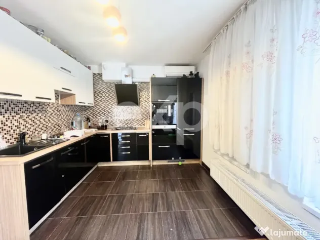 De vanzare vila individuala 7 camere mobilata si utilata com