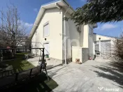 De vanzare vila individuala 7 camere mobilata si utilata com 