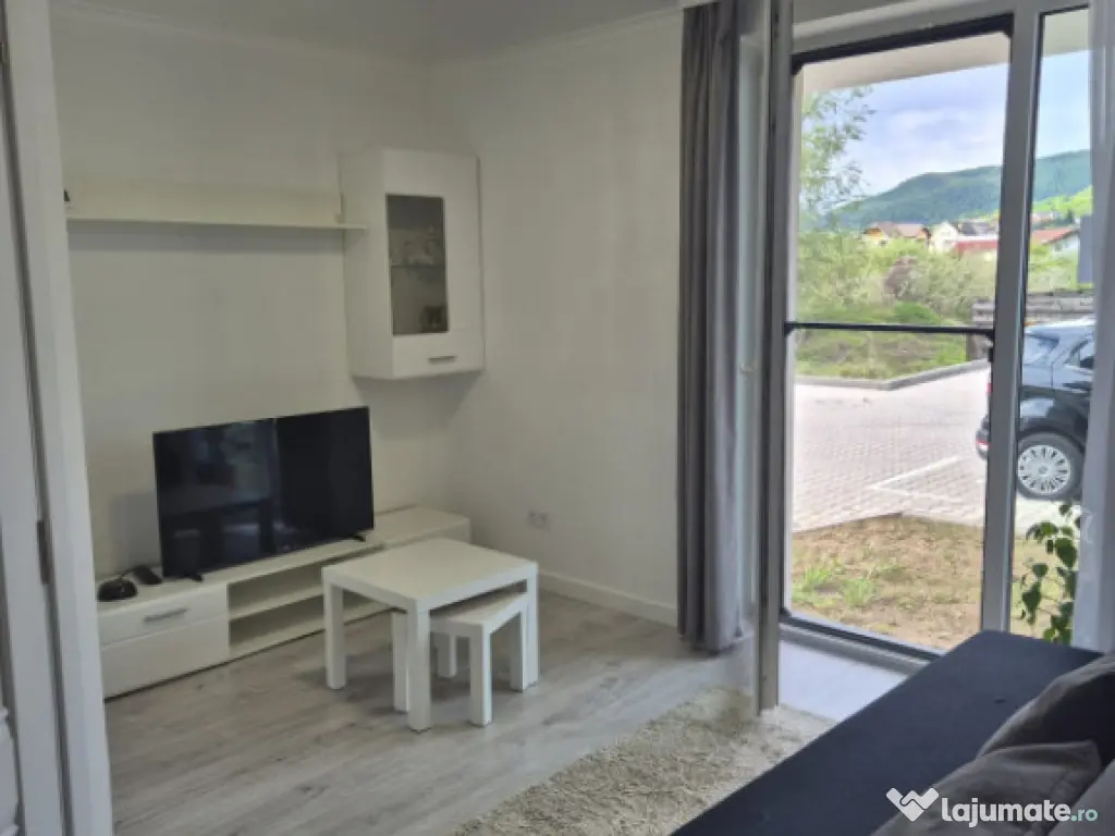 Apartament 2 camere cu grădină și priveliște superbă