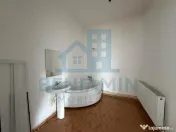 Spatiu generos D+P+1 - 414mp - pozitionare centrala - Gre... 