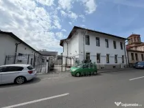 Spatiu generos D+P+1 - 414mp - pozitionare centrala - Gre...