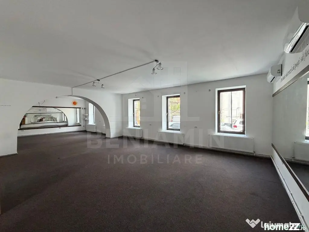 Spatiu generos D+P+1 - 414mp - pozitionare centrala - Gre... - Craiova (Dolj)