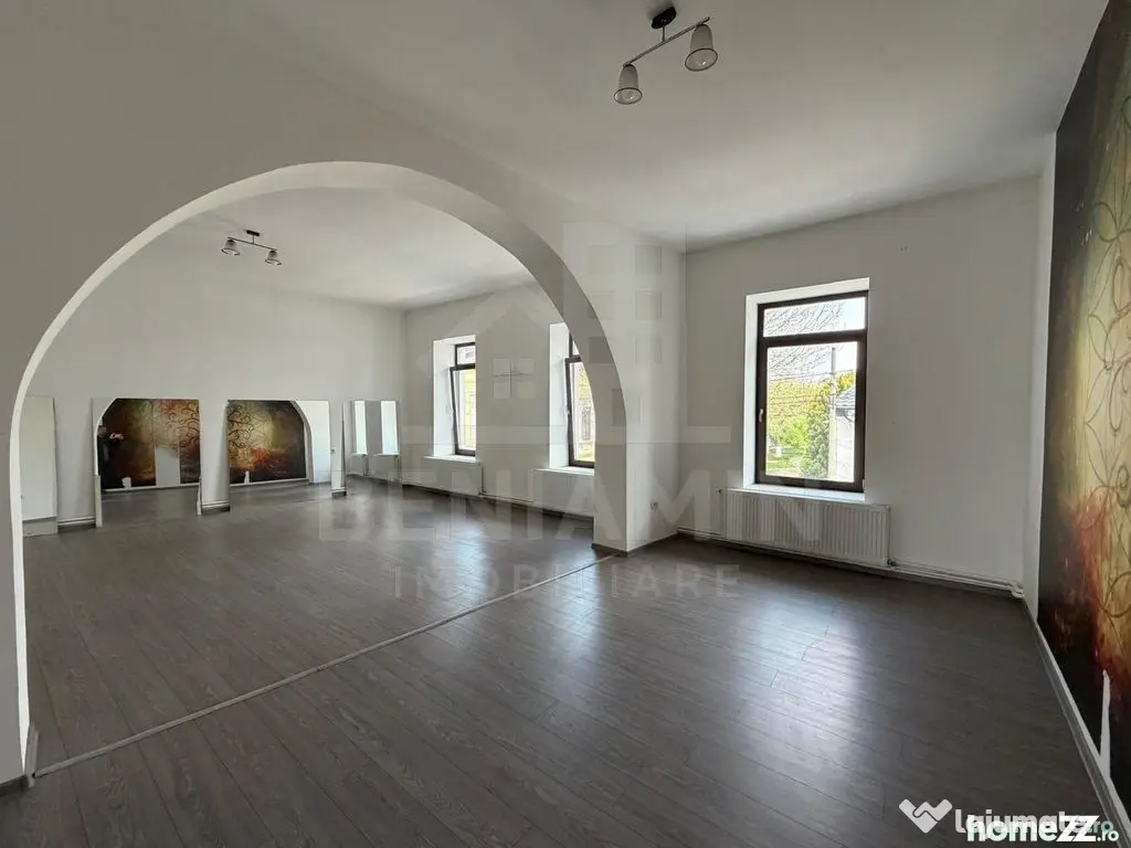 Spatiu generos D+P+1 - 414mp - pozitionare centrala - Gre... - Craiova (Dolj)