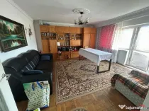 Apartament cu 4 camere de , zona liceul Pedagogic