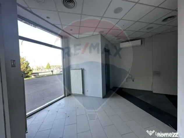 SPATIU COMERCIAL - zona Semiluna , Baia Mare