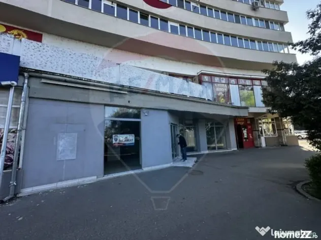 SPATIU COMERCIAL - zona Semiluna , Baia Mare