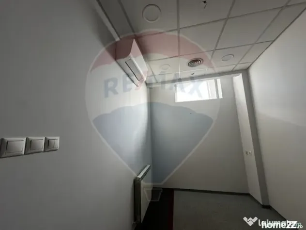 SPATIU COMERCIAL - zona Semiluna , Baia Mare