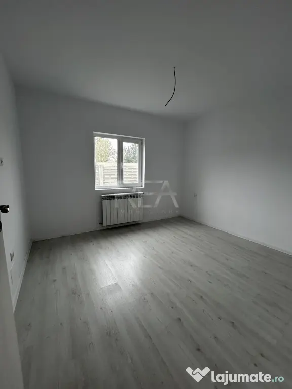 Casa 5 Camere - Centrala - Varteju