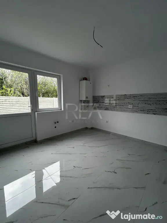 Casa 5 Camere - Centrala - Varteju