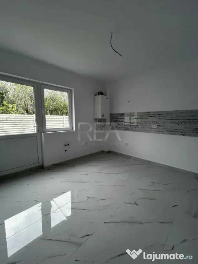 Casa 5 Camere - Centrala - Varteju