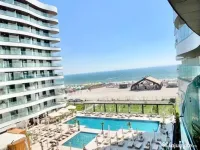 In prima linie, langa plaja cu vedere la mare - Casa Del Mar 