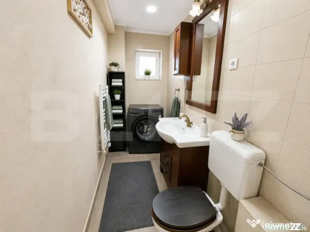 Apartament cu scara interioara, 100 mp, 5 camere, 2 bai, Cet - Alba Iulia (Alba)