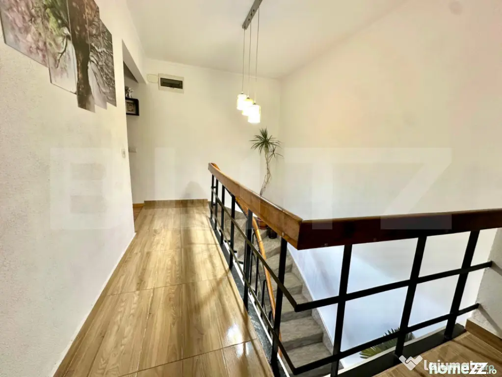 Apartament cu scara interioara, 100 mp, 5 camere, 2 bai, Cet - Alba Iulia (Alba)