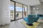 LAKE VIEW RESORT – Proprietate exclusivistă pe malul Lacu 